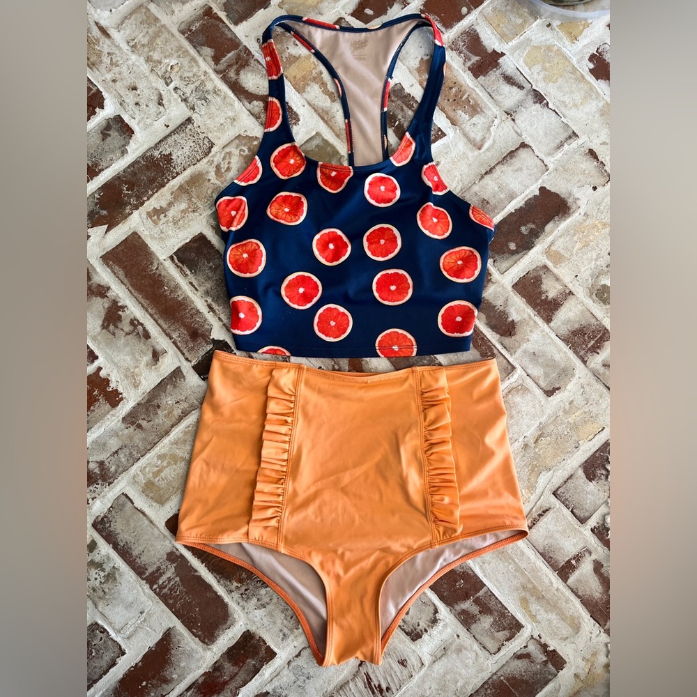 KORTNI JEANE. Swimming suit.